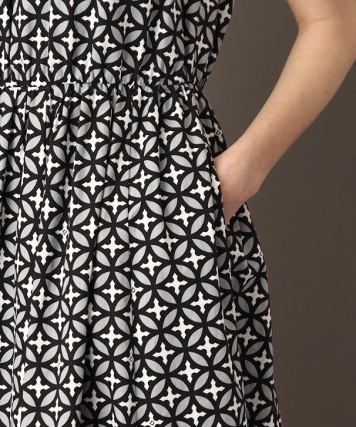 【洗える/スタイルアップ】オーバーラップサークルワンピース 