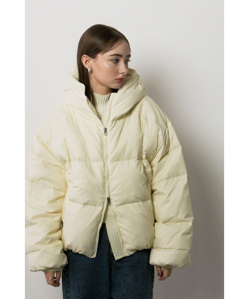 ハイネックダウンブルゾン 
