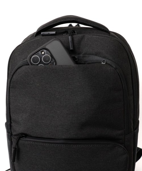 NOLLEY’S goodman(ノーリーズグッドマン)/【Incase/インケース】FACET 25L BACKPACK (137231053055) 撥水加工/img18