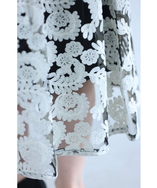 CAWAII(カワイイ)/エレガントな花刺繍シアーベールミディアムスカート/img01