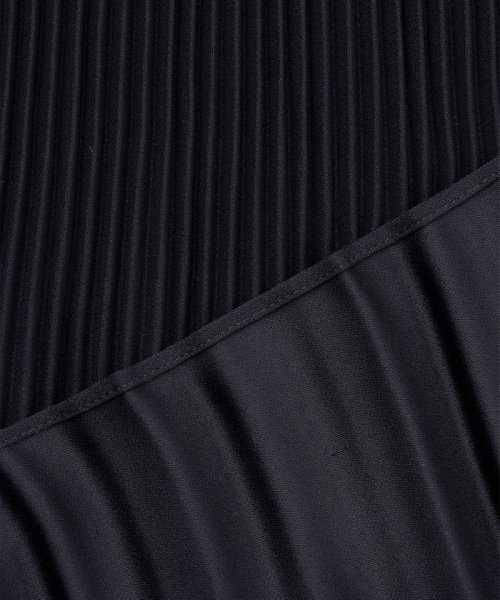 【VERYコラボ】シャイニーアムンゼン プリーツ ワンピース 