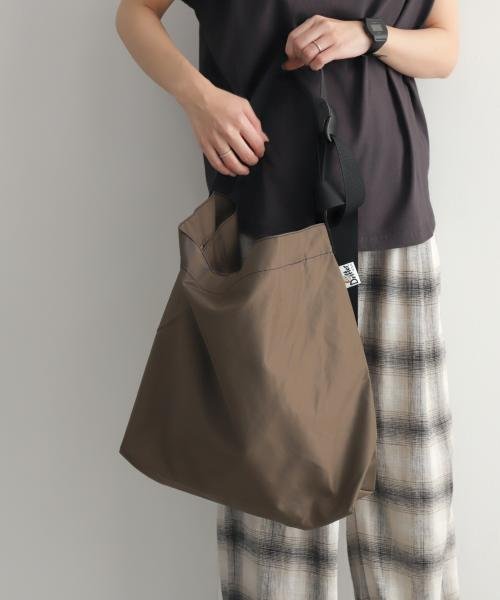 URBAN RESEARCH DOORS(アーバンリサーチドアーズ)/DRIFTER　PLAIN SHOULDER BAG/img01