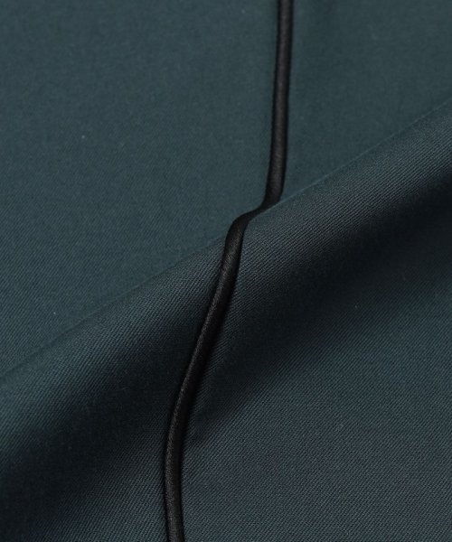 パイピングブレードスラックス 