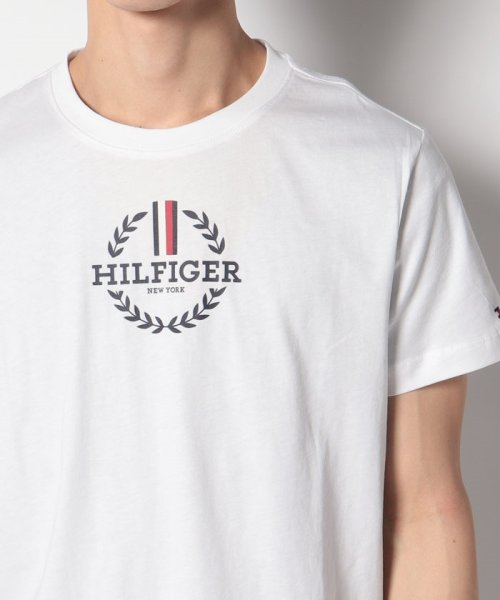 TOMMY HILFIGER(トミーヒルフィガー)/【オンライン限定】HILFIGERリースTシャツ/img32