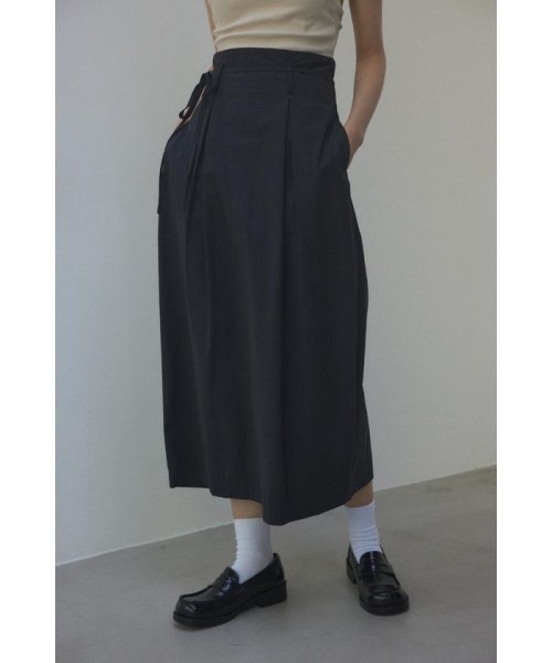 BLACK BY MOUSSY(ブラックバイマウジー)/2tuck cocoon skirt/img02
