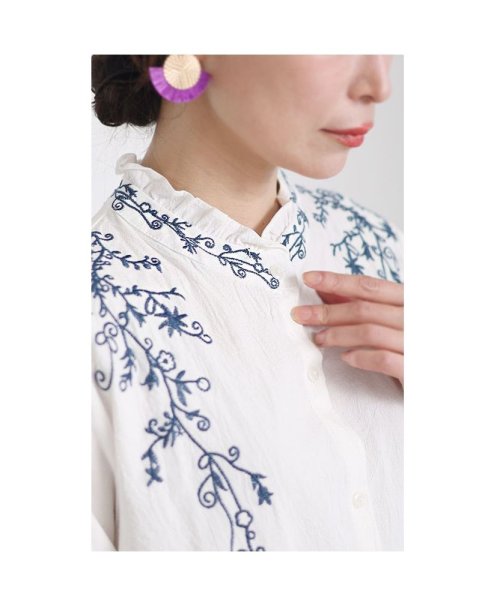 Sawa a la mode(サワアラモード)/レディース 大人 上品 流れる蔦の花刺繍コットンシャツチュニック/img01