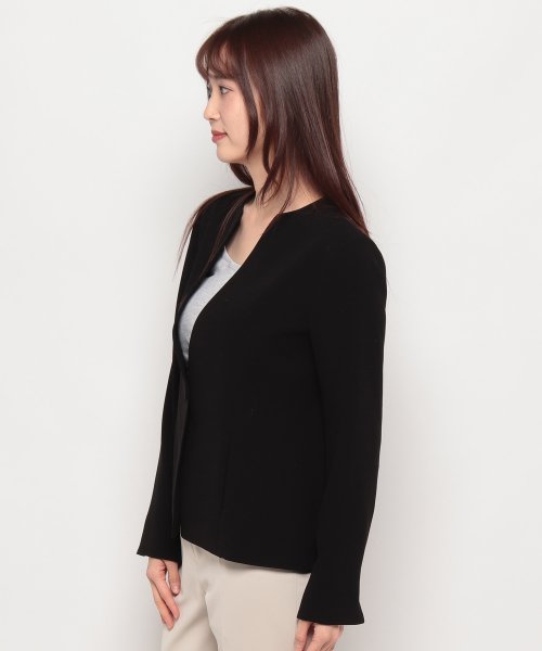 ノーカラージャケット 