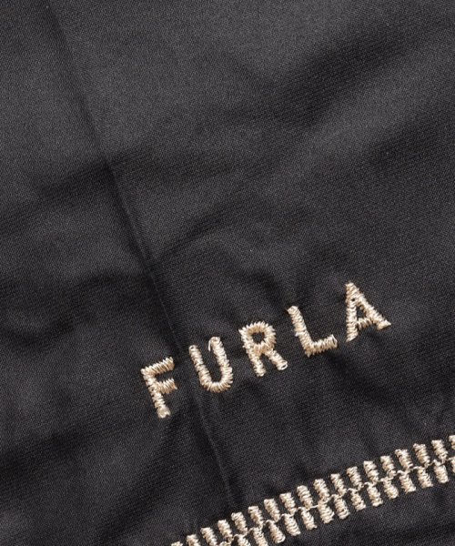 FURLA(フルラ)/晴雨兼用折りたたみ日傘　ジッパー刺繍/img04