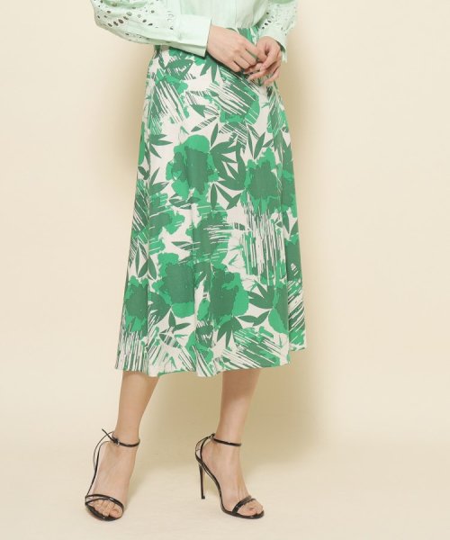 【洗える／花柄】ダイナミックな柄が映える フレアスカート Aラインスカート PET1253722986(9510円)