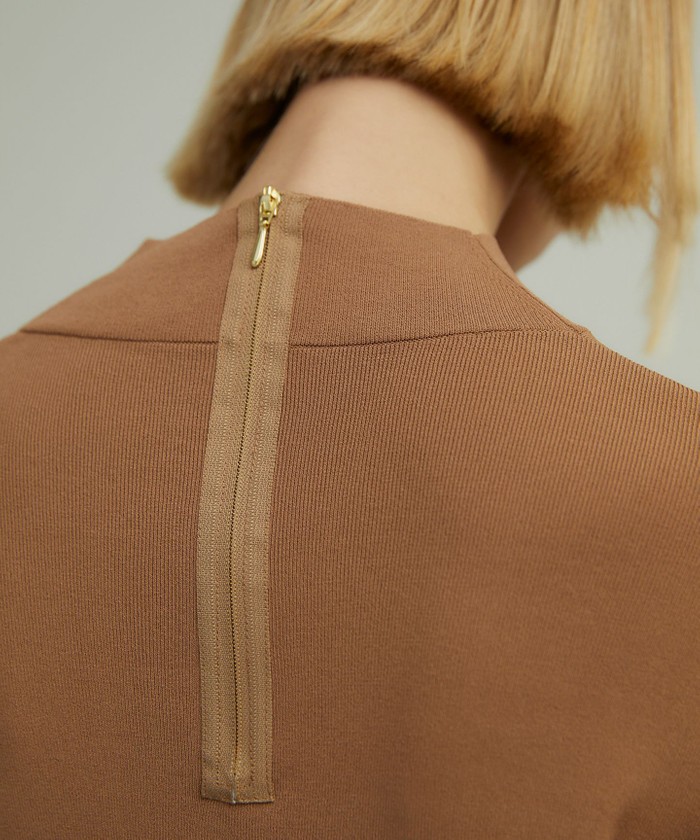 トップス Laura BEIGE,｜【洗える】LAURA / クルーネックボタンニットトップス
