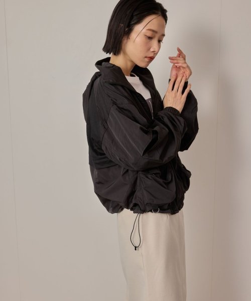 ポケットウィンドブレーカー 