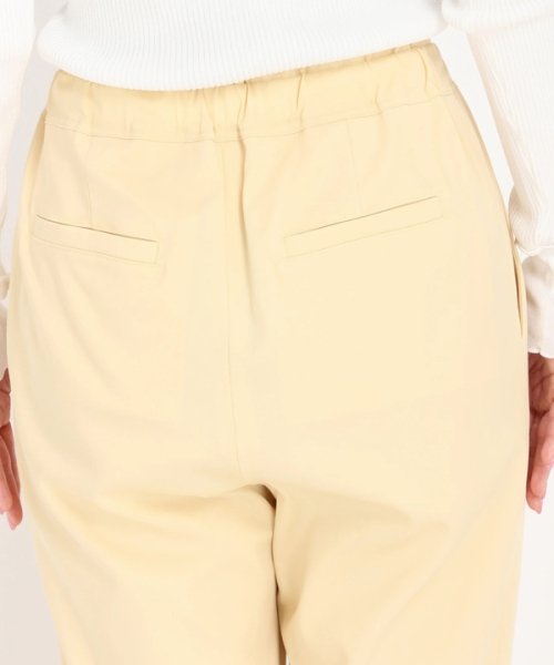 タックテーパードパンツ 