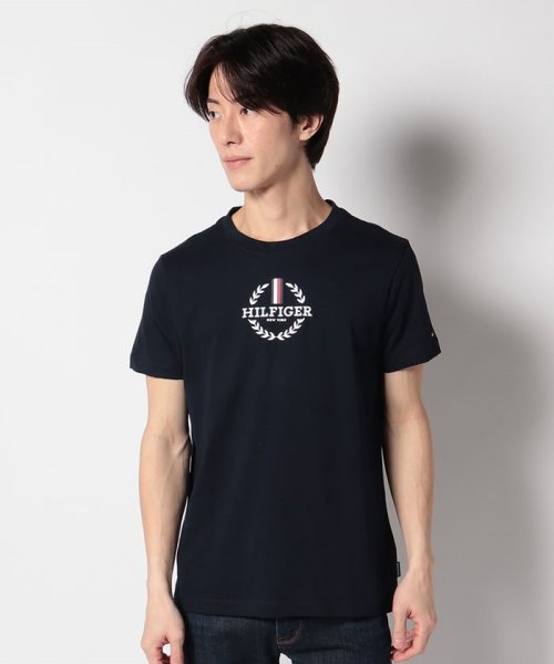 TOMMY HILFIGER(トミーヒルフィガー)/【オンライン限定】HILFIGERリースTシャツ/img37