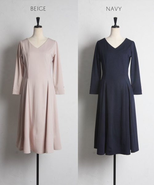 tocco closet(トッコクローゼット)/袖口フラワーモチーフ付きタックフレアポンチワンピース/img17