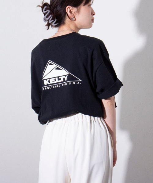 GLOSTER(GLOSTER)/【限定展開】【KELTY×GLOSTER】別注  ケルティワンポイントワッペン バックプリントTシャツ/img18