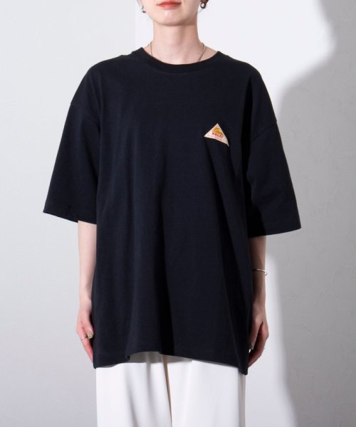 GLOSTER(GLOSTER)/【限定展開】【KELTY×GLOSTER】別注  ケルティワンポイントワッペン バックプリントTシャツ/img22