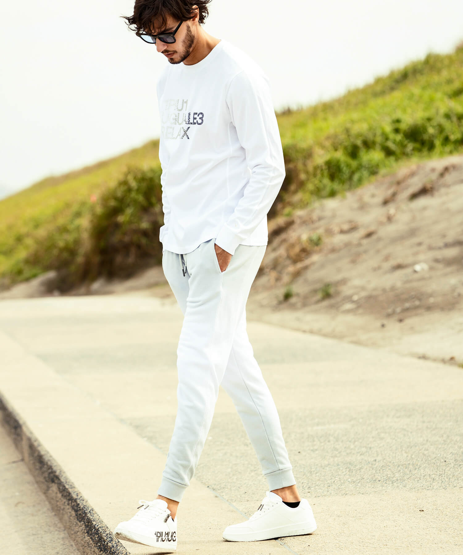 1PIU1UGUALE3RELAX(ウノピゥウノウグァーレトレリラックス)グラデ