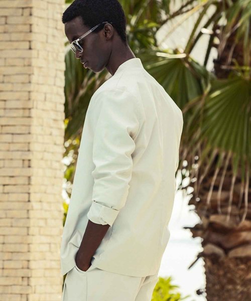 1PIU1UGUALE3 RELAX(ウノピゥウノウグァーレトレ リラックス)ノーカラージャケット 1PIU1UGUALE3