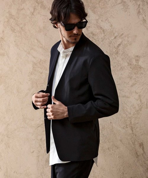 1PIU1UGUALE3 RELAX(ウノピゥウノウグァーレトレ リラックス)ノーカラージャケット 1PIU1UGUALE3