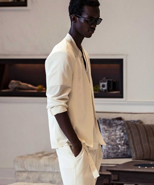 1PIU1UGUALE3 RELAX(ウノピゥウノウグァーレトレ リラックス)ノーカラージャケット 1PIU1UGUALE3