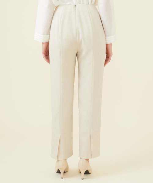 バックベンツ入りパンツ 