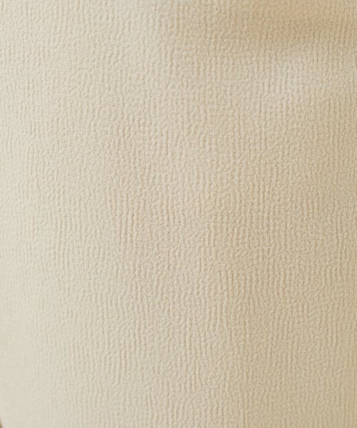 バックベンツ入りパンツ 