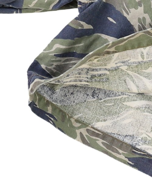 迷彩プリントパフスリーブジャケット 