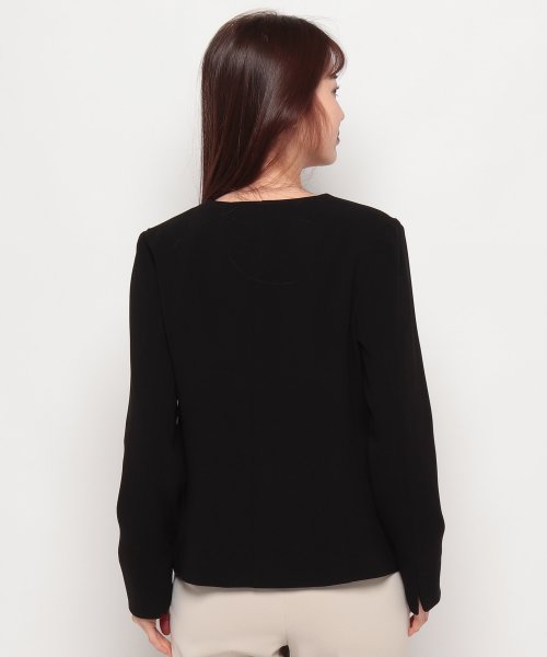 ノーカラージャケット 