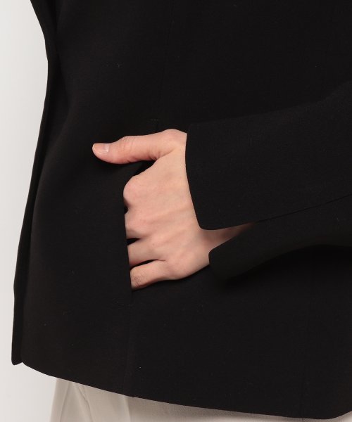 ノーカラージャケット 