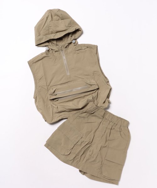 aimoha(aimoha（アイモハ）)/【aimoha－KIDS－】子供服　outdoor風ポケット付き袖無しパーカー上下セットアップ/img09