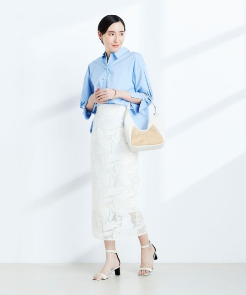 ウォッシャブルレザーカット刺繍タイトスカート 