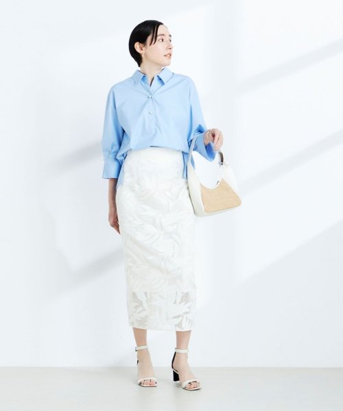 ウォッシャブルレザーカット刺繍タイトスカート 