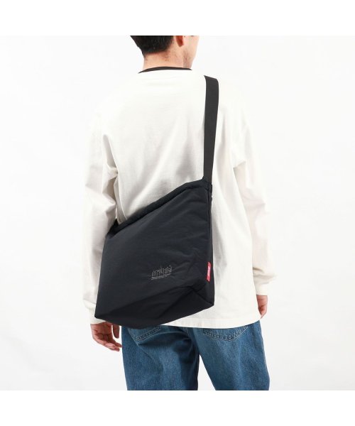 Manhattan Portage(マンハッタンポーテージ)/マンハッタンポーテージ ショルダーバッグ Manhattan Portage 斜めがけ A4 ナイロン 撥水 City Essentials MP2405PNT/img01