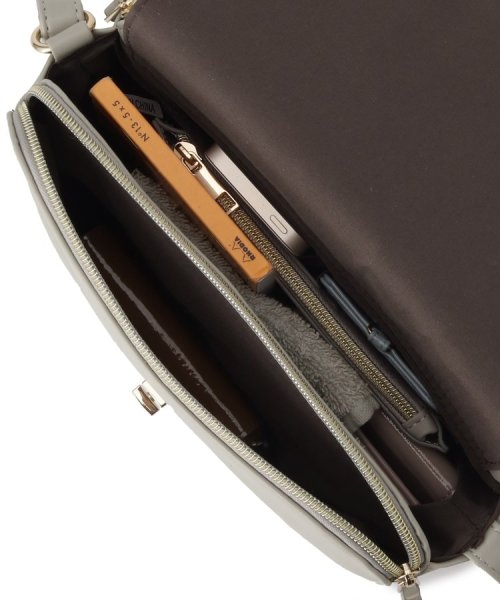 【ポケ4／ファスナーポケット／多収納デザイン】人間工学ショルダー 人気・おすすめ｜多用途・生活用品におすすめ 口コミ人気 即納 比較検討中の方に