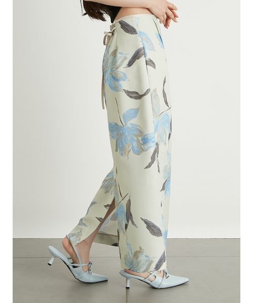 フラワーペイントタイトスカート 予めご了承ください