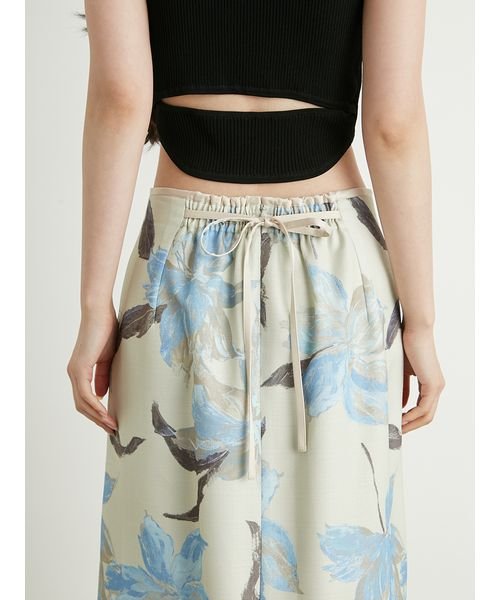 フラワーペイントタイトスカート 予めご了承ください