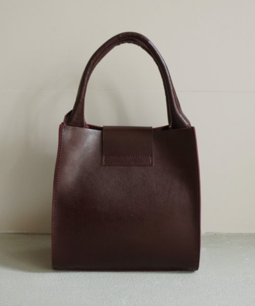 【TIDEWAY / タイドウェイ】MOSS METAL TWIST TOTE / モス メタルツイストトートバッグ ハンドバッグ 本革 牛革 TIDEWAY タイドウェイ