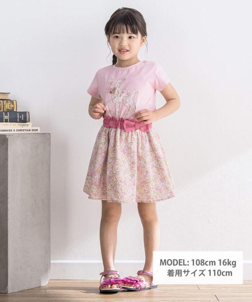 BeBe Petits Pois Vert(ベベ プチ ポワ ヴェール)/【お揃い】鹿パッチワーク花柄Tシャツ(95~150cm)/img01