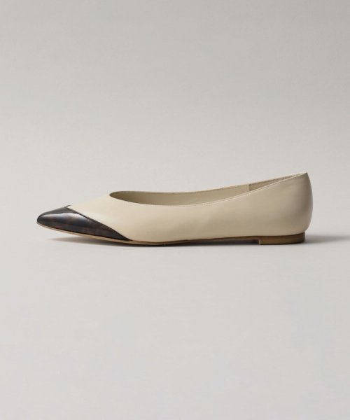 スライトトゥキャップ フラット10↑ パンプス BC1428459203(11000円)