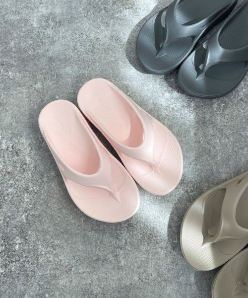 【OOFOS/ウーフォス】OOriginal 人気・おすすめ｜省スペース設計・旅行向けにおすすめ お得商品 プライバシー配送 国内発送・安心販売体制