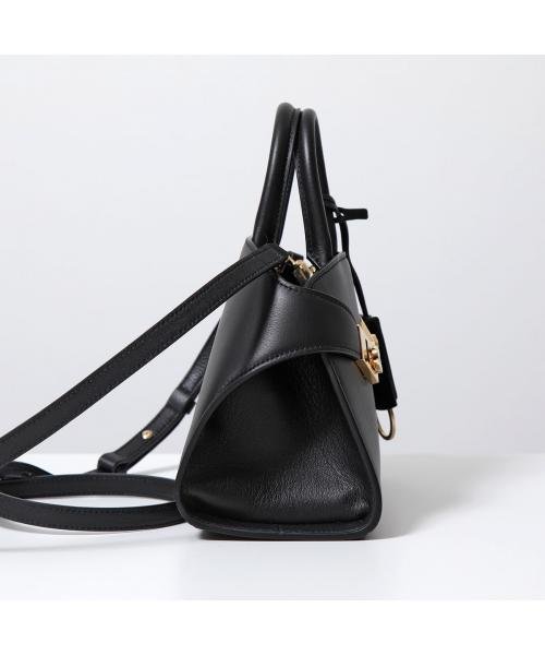 SALVATORE FERRAGAMO バッグ HUG ハグ ガンチーニ 21 5975 SALVATORE FERRAGAMO HUG ハグ ガンチーニ