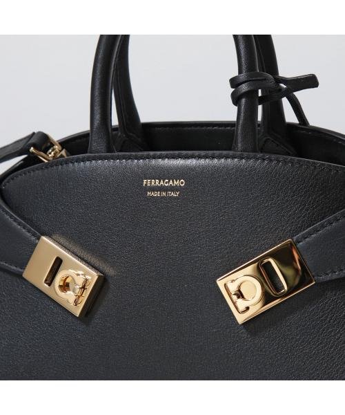 SALVATORE FERRAGAMO バッグ HUG ハグ ガンチーニ 21 5975 SALVATORE FERRAGAMO HUG ハグ ガンチーニ