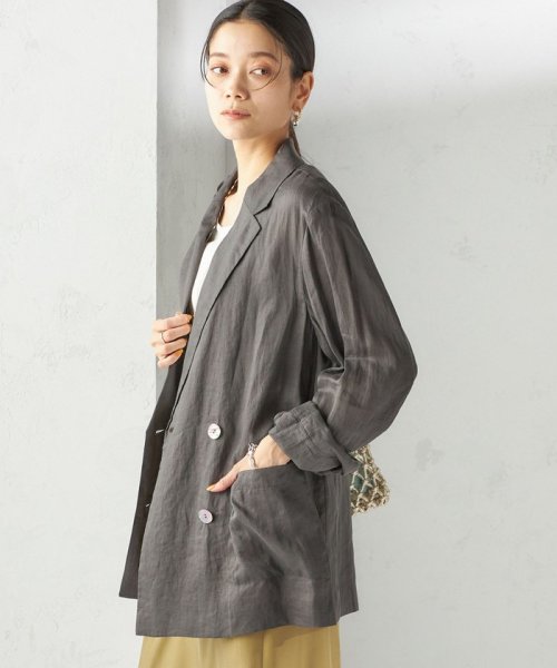 〈手洗い可能〉ラミー シアー ジャケット 商品説明―24SS―素材感とシルエットでおしゃれな着こなしが叶うジャケット■デザインテーラードのダブル W1679500724(12980円)