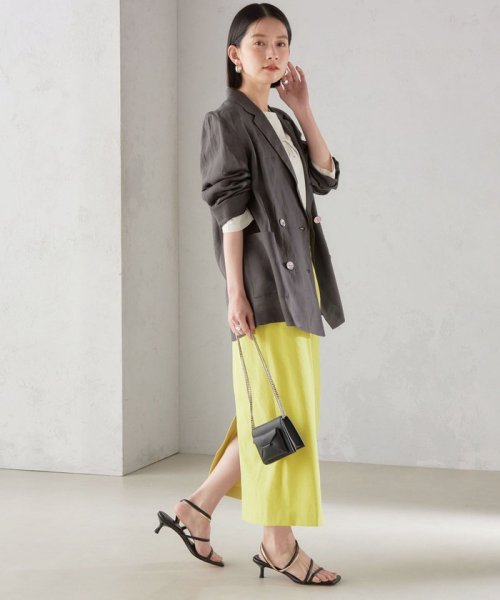 〈手洗い可能〉ラミー シアー ジャケット 商品説明―24SS―素材感とシルエットでおしゃれな着こなしが叶うジャケット■デザインテーラードのダブル W1679500724(12980円)