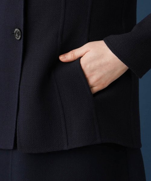 テーラードジャケット 