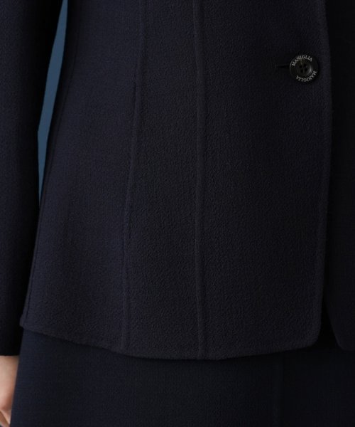 テーラードジャケット 