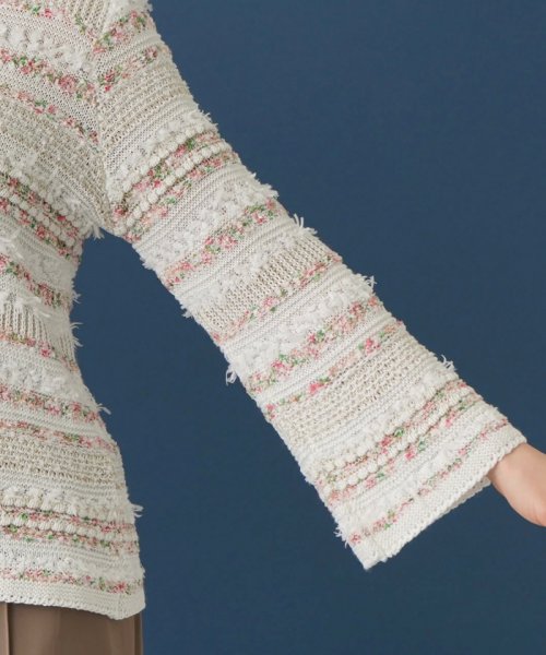 Vネックニットプルオーバー 