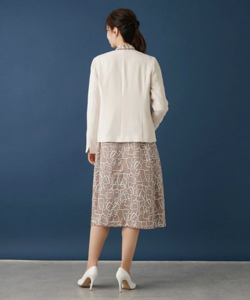 ノーカラージャケット 