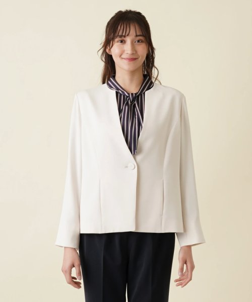 ノーカラージャケット 