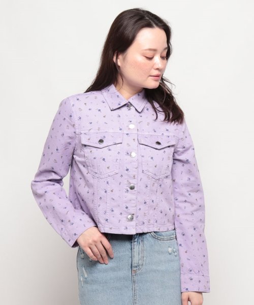 花柄プリントクロップド丈カラーデニムジャケット 海外モデル 　着用サイズ：S 国内M相当